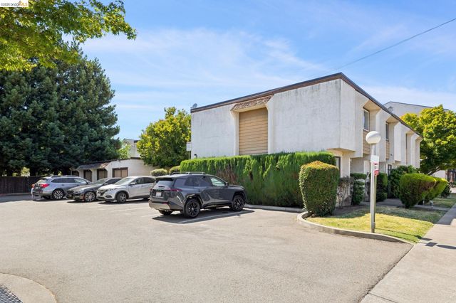 1563 Carpentier, San Leandro, CA 94577
