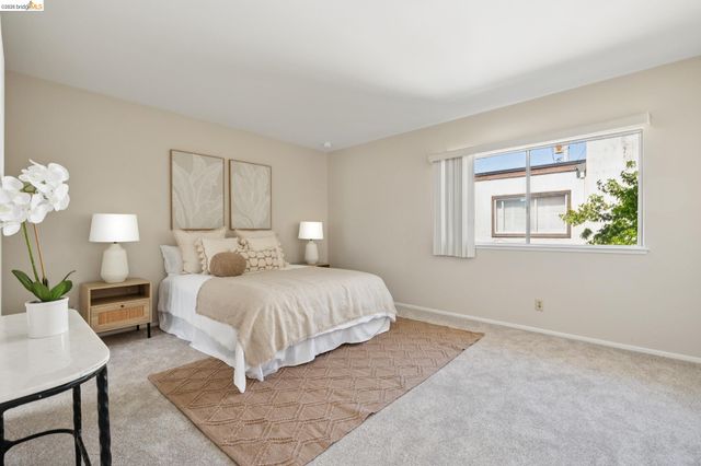1563 Carpentier, San Leandro, CA 94577