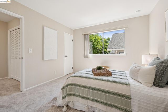 1563 Carpentier, San Leandro, CA 94577