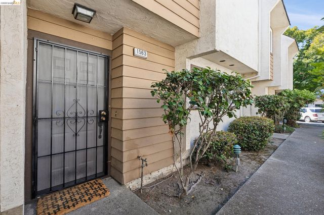 1563 Carpentier, San Leandro, CA 94577