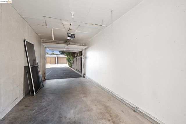 1563 Carpentier, San Leandro, CA 94577
