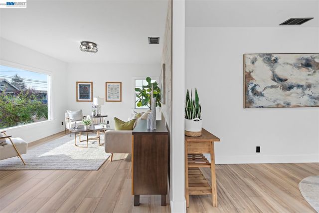 968 62nd st, Oakland, CA 94608