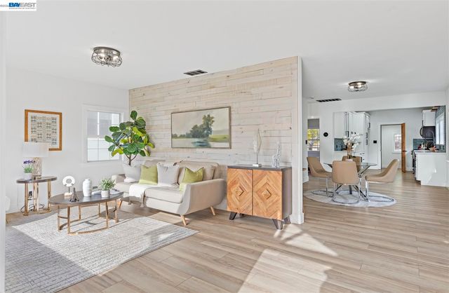 968 62nd st, Oakland, CA 94608