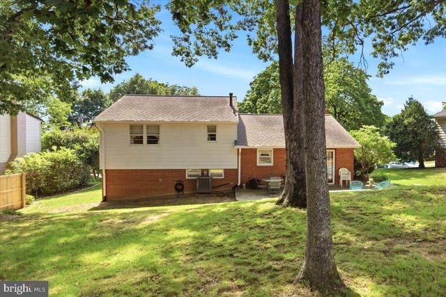 4703 EXETER ST, Annandale, VA 22003