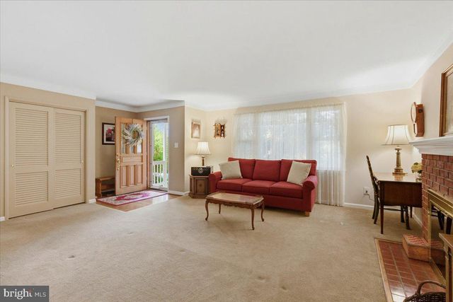4703 EXETER ST, Annandale, VA 22003