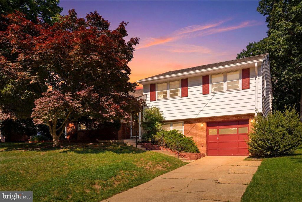 4703 EXETER ST, Annandale, VA 22003