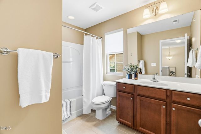 9318 Lennox Laurel Circle, Raleigh, NC 27617