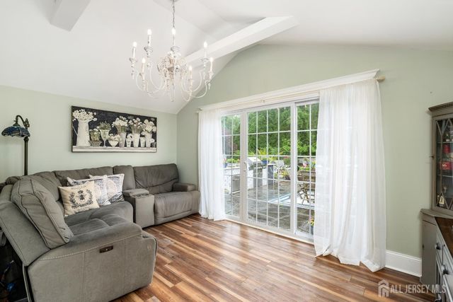 61 Laurel Avenue, Franklin, NJ 08528
