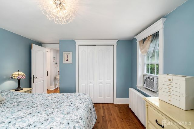 61 Laurel Avenue, Franklin, NJ 08528