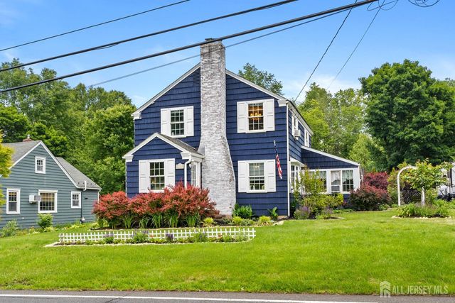 61 Laurel Avenue, Franklin, NJ 08528