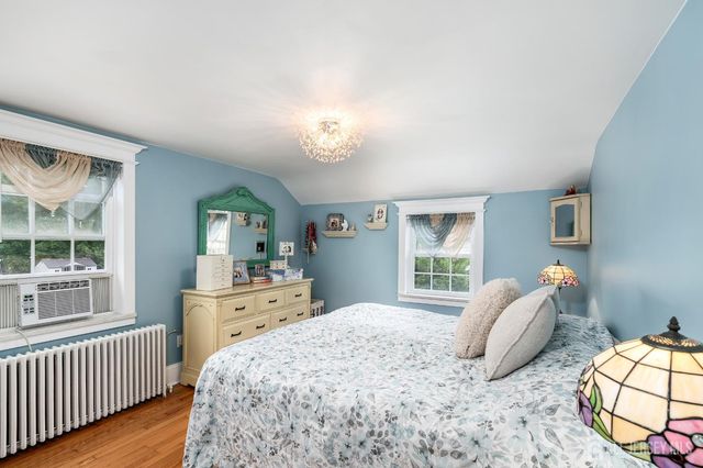 61 Laurel Avenue, Franklin, NJ 08528