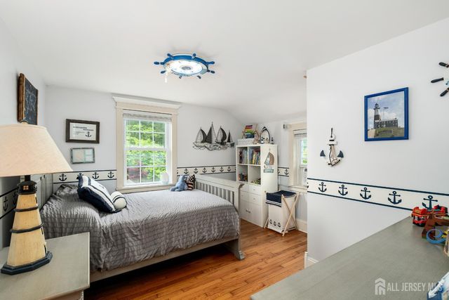 61 Laurel Avenue, Franklin, NJ 08528