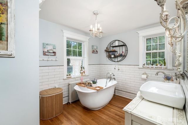 61 Laurel Avenue, Franklin, NJ 08528