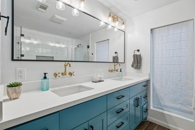 1623 Warwickshire Drive, Houston, TX 77077