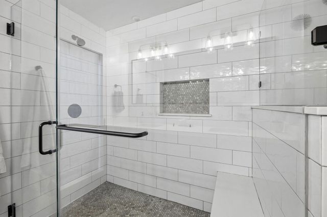 1623 Warwickshire Drive, Houston, TX 77077