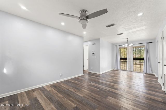 5017 DOSTIE Drive S, Jacksonville, FL 32209