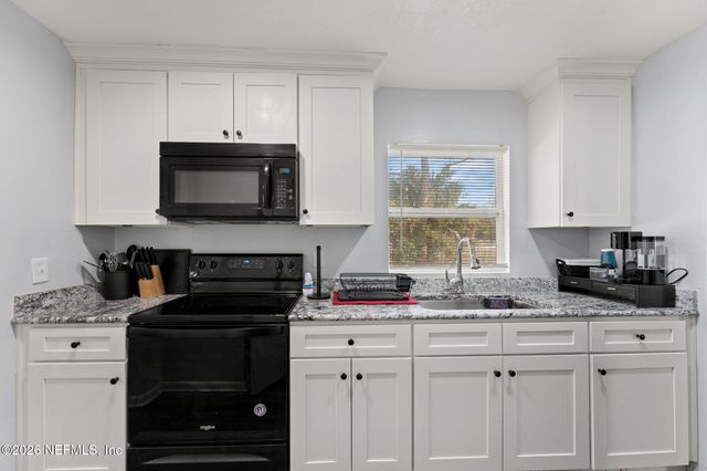 5017 DOSTIE Drive S, Jacksonville, FL 32209