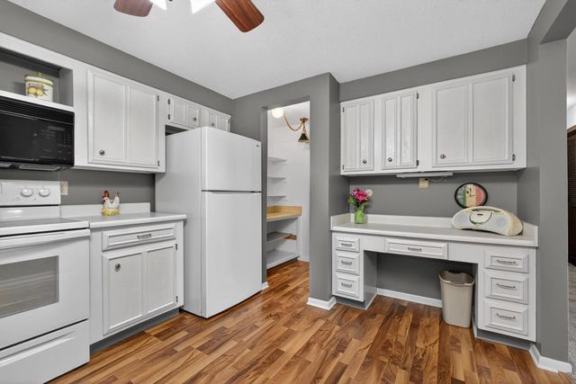 1360 Kimberly Ridge Road 209, Bettendorf, IA 52722