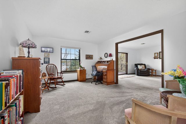 1360 Kimberly Ridge Road 209, Bettendorf, IA 52722