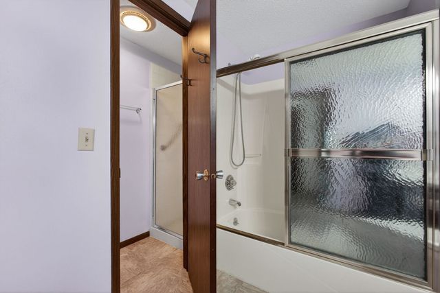 1360 Kimberly Ridge Road 209, Bettendorf, IA 52722