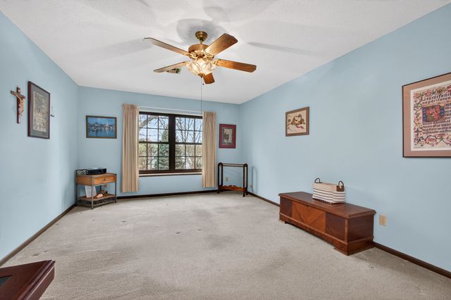 1360 Kimberly Ridge Road 209, Bettendorf, IA 52722