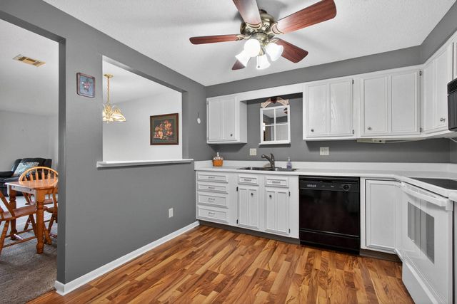 1360 Kimberly Ridge Road 209, Bettendorf, IA 52722
