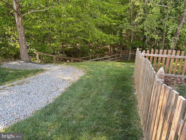 15947 KENSINGTON PL, Dumfries, VA 22025