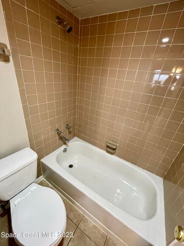 1664 Sunny Brook Lane NE 101, Palm Bay, FL 32905