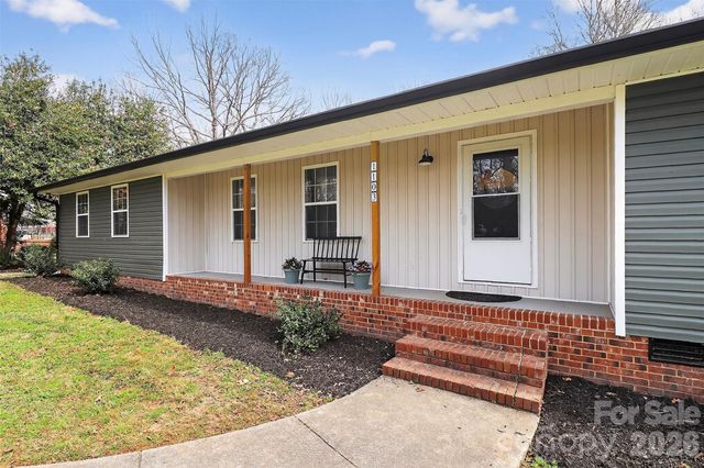 1103 White Oaks Circle, Monroe, NC 28112