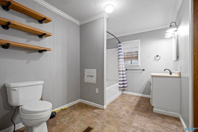 1770 County Road 42, Gadsden, AL 35901