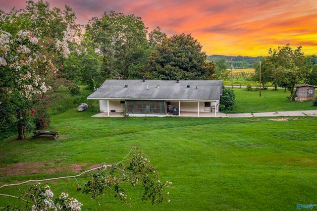 1770 County Road 42, Gadsden, AL 35901