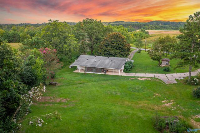 1770 County Road 42, Gadsden, AL 35901