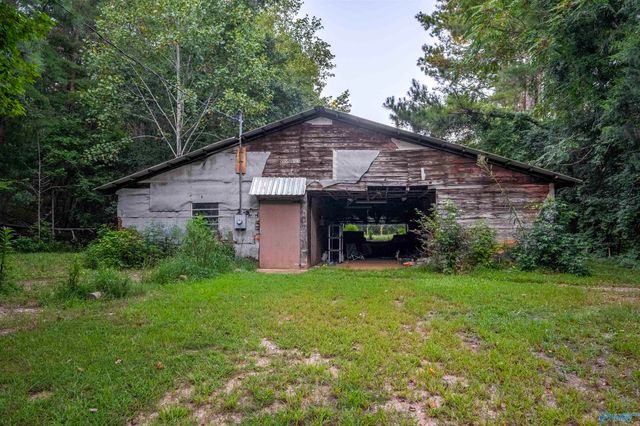 1770 County Road 42, Gadsden, AL 35901