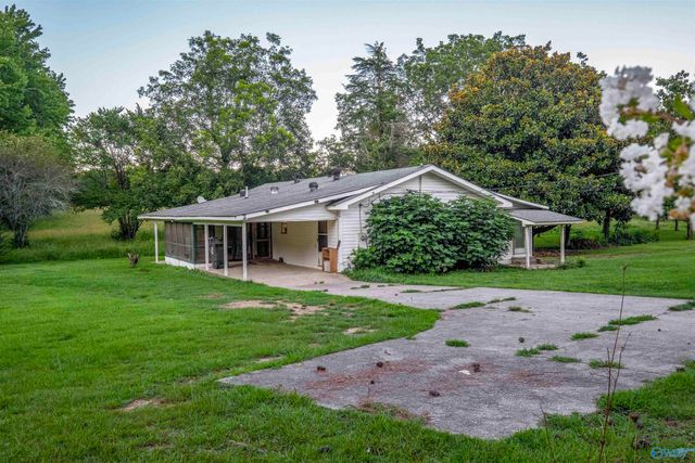 1770 County Road 42, Gadsden, AL 35901