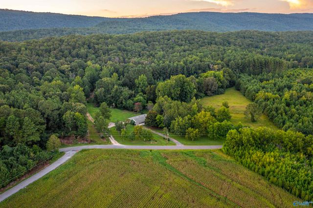 1770 County Road 42, Gadsden, AL 35901