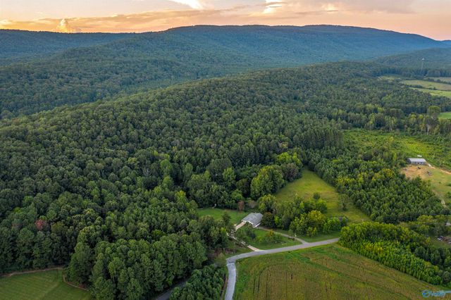 1770 County Road 42, Gadsden, AL 35901