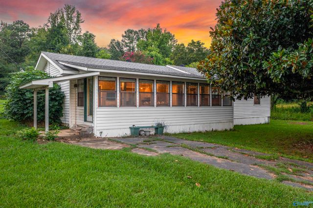 1770 County Road 42, Gadsden, AL 35901