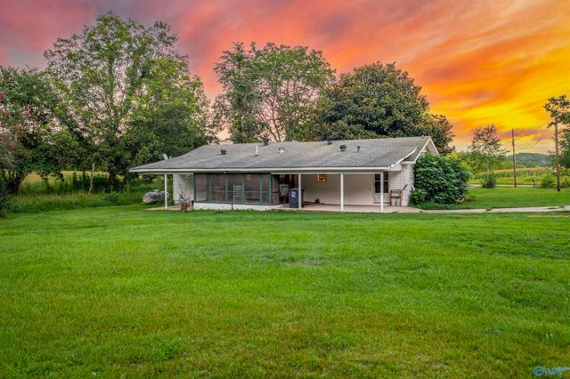 1770 County Road 42, Gadsden, AL 35901