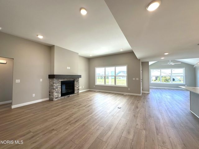 15128 Sugar Maple Drive, Perrysburg, OH 43551