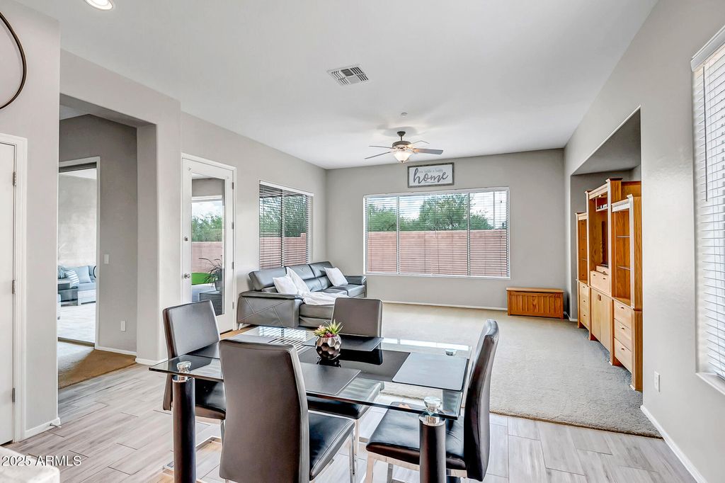 Image 18 of property listing at 41318 N Bent Creek Way, Anthem, AZ 85086