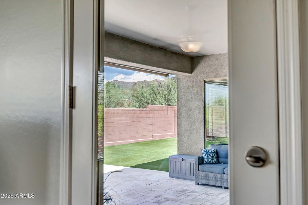 Image 22 of property listing at 41318 N Bent Creek Way, Anthem, AZ 85086