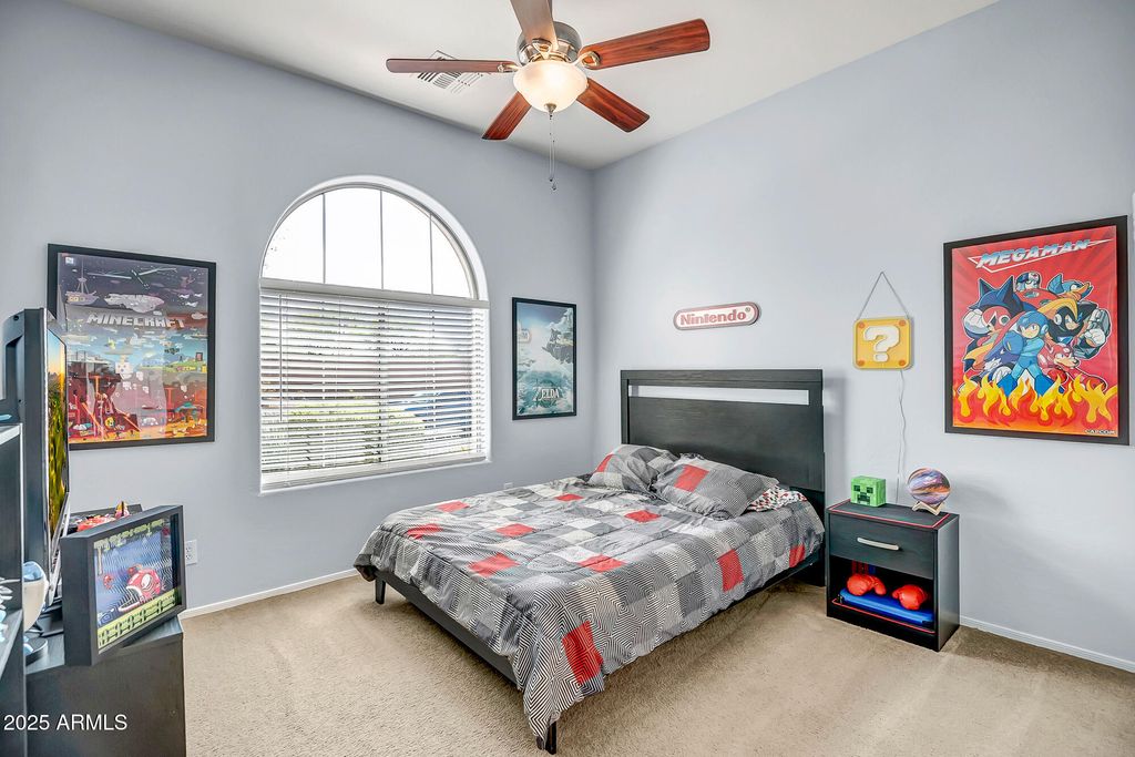 Image 29 of property listing at 41318 N Bent Creek Way, Anthem, AZ 85086