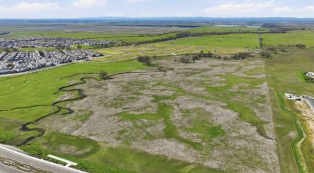 2049 Serendipity Dr, Roseville, CA 95747