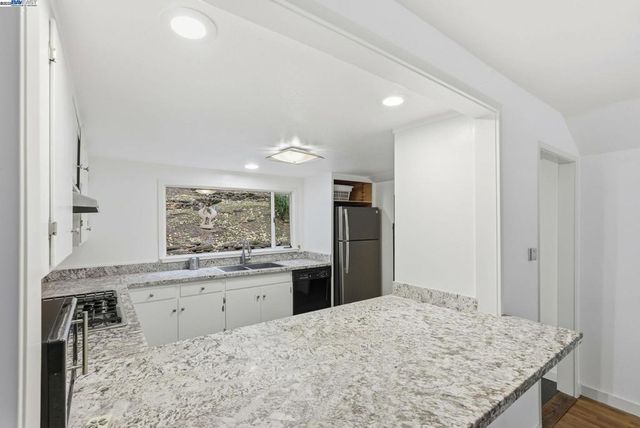 2929 Kilkare Rd, Sunol, CA 94586