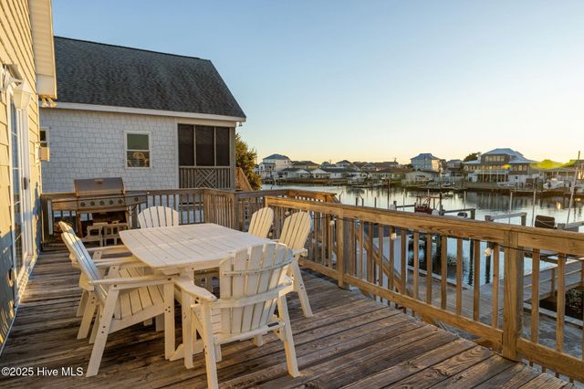 223 Moonlight Drive, Atlantic Beach, NC 28512