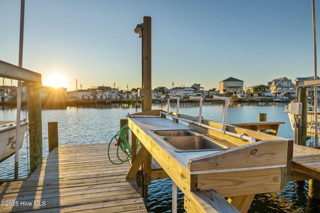 223 Moonlight Drive, Atlantic Beach, NC 28512