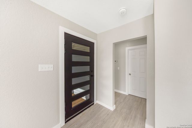 447 Alice Fay, San Antonio, TX 78237