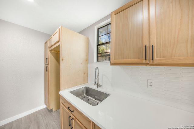 447 Alice Fay, San Antonio, TX 78237