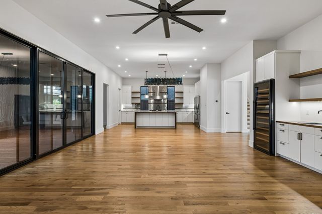 8546 Glencrest Lane, Dallas, TX 75209