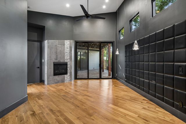8546 Glencrest Lane, Dallas, TX 75209